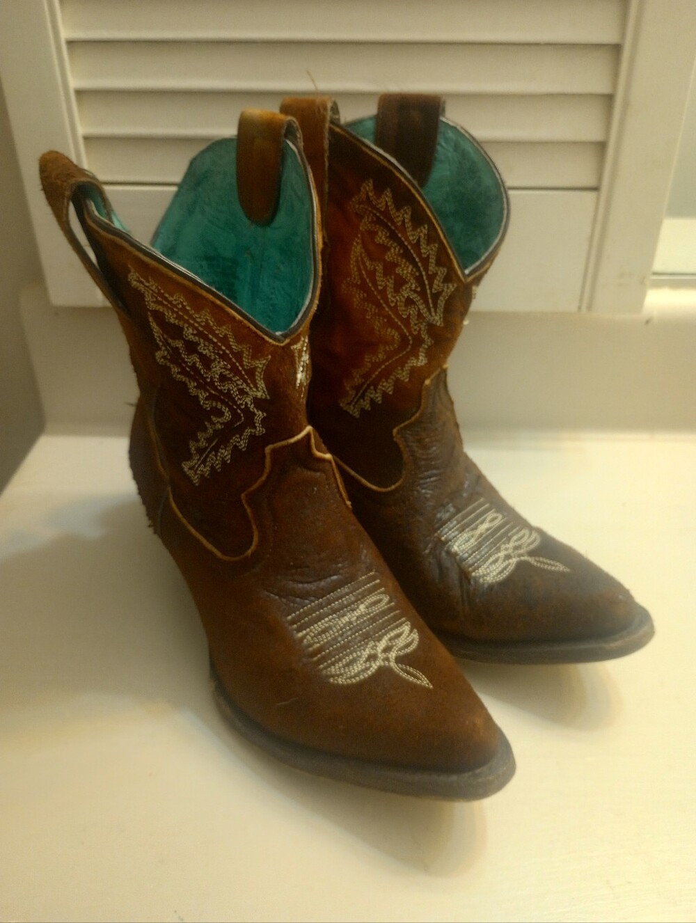 Corral Womens Lamb Skin Pointed Toe Pull On Western Ankle Boots